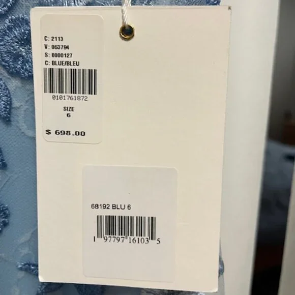 NWT Mac Duggal Size 6 Blue Embroidered Applique Wrap Over Flutter Sleeve Gown - Picture 6 of 7